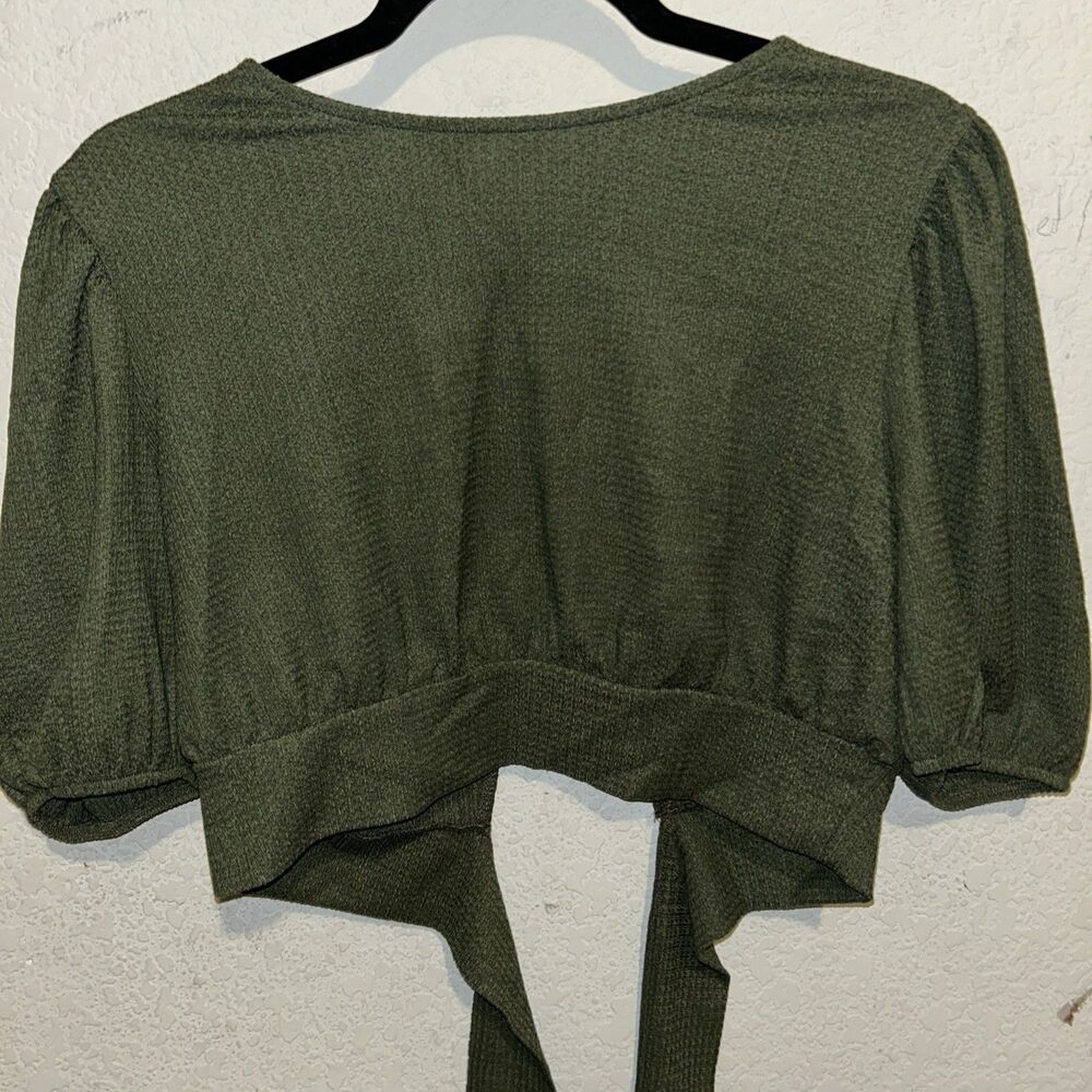 GB Fashion London Women's Emerald Green Textured Tie Front Wrap Crop M